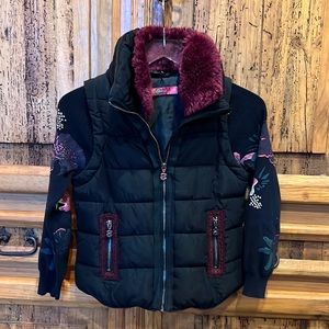 Desigual Quilted Puffer Jacket With Removable Knit Sleeves And Faux Fur Collar